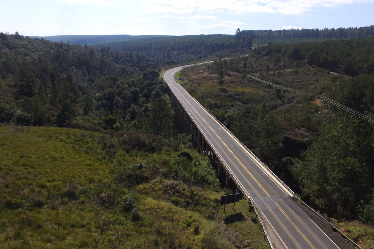 Governo lícita R$ 1,68 bilhão em novas obras e serviços nas rodovias em 2022